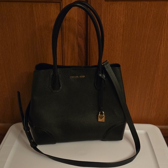 Michael Kors Black Leather Tote Bag - Picture 2 of 15